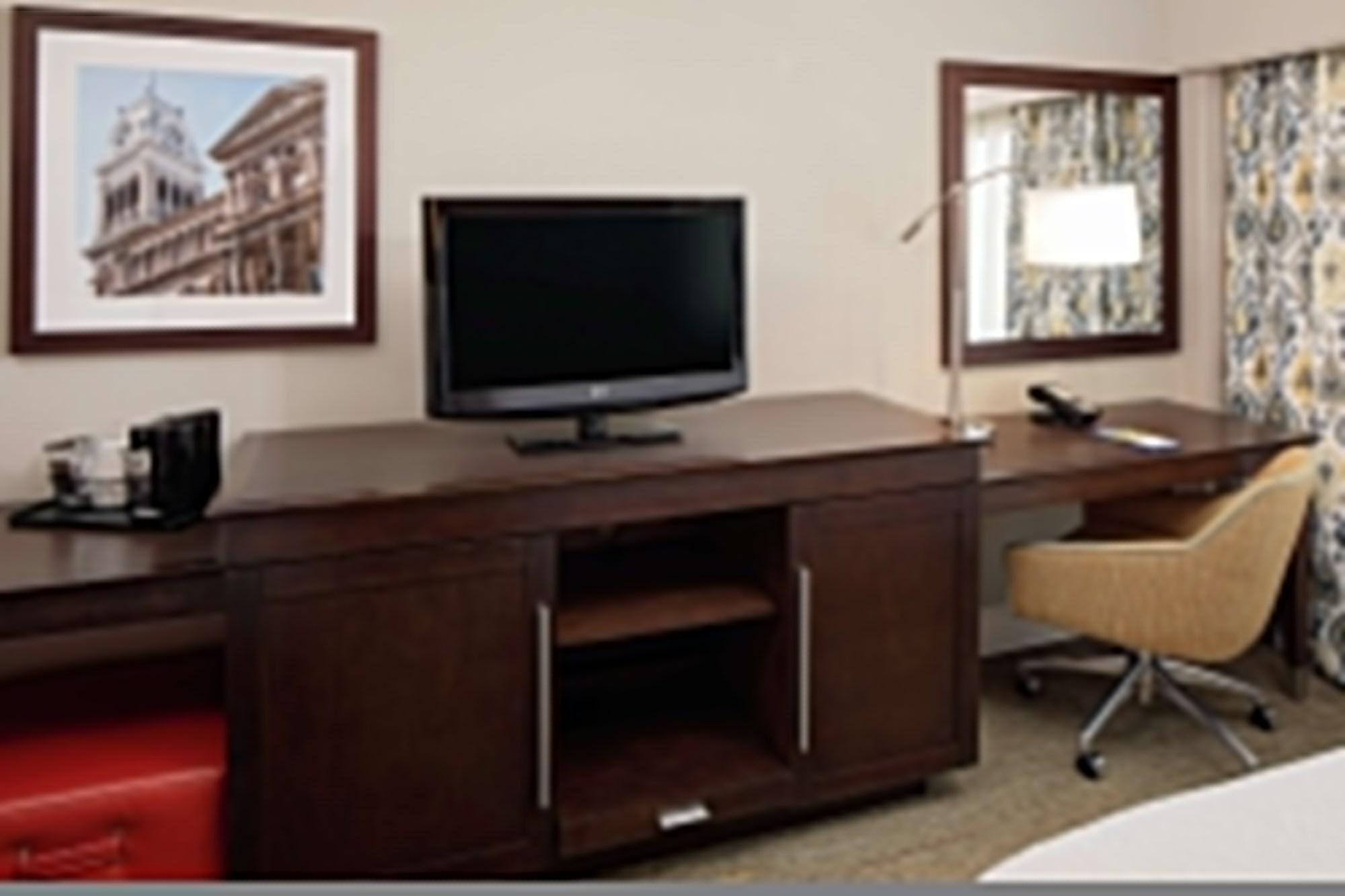 Hampton Inn Louisville Downtown Exteriör bild
